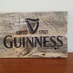 'Guinness' shabby chic bar sign. Handmade from reclaimed timber. Approx. 29x24cm size. Can be wall hung or stand on a shelf or mantelpiece. Has a lacqueured finish to preserve the image and make it hard wearing.
Follow me on facebook and instagram, @beechavecollective or on twitter, @ave_beech