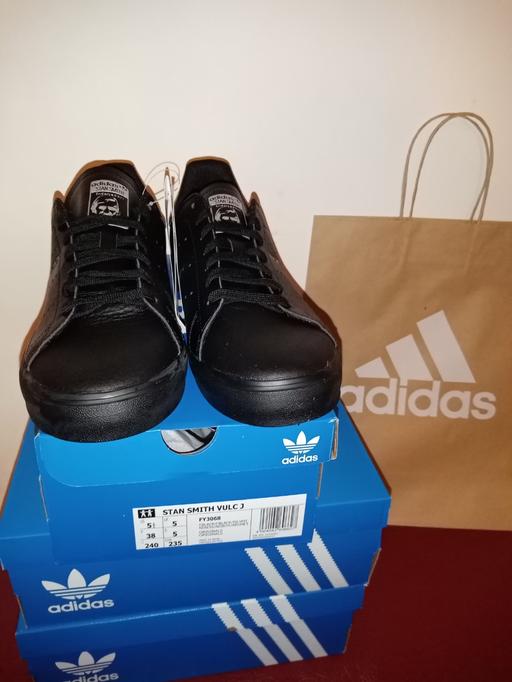 Buy & Sell West London Ealing - W5 - Photos for Adidas stan smith trainers in black size 5