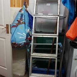 long ladder 72" extends to nearly double, one black foot thing missing as shown in picture. has been sitting in shed for years need it gone this is free.collect SM2