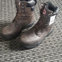 Steel toetap work boots
Brown
Size 9
25.00