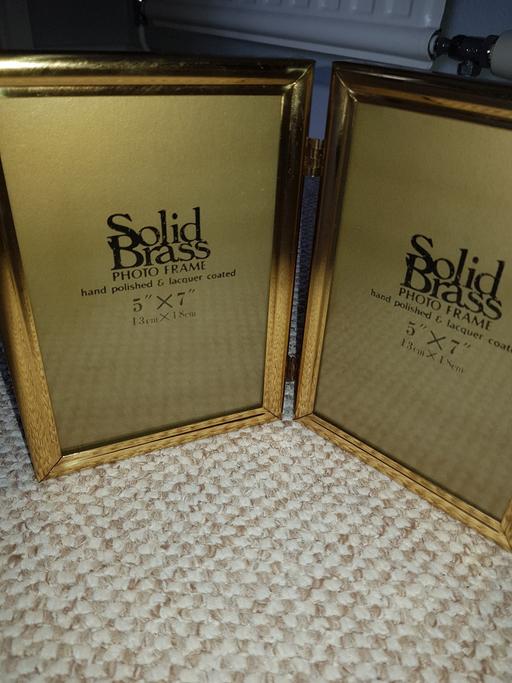 Buy & Sell Essex Tendring - Photos for Brass Double picture Frame For Sale