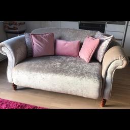 Just like new only had 4 months 
3 seater beautiful crushed velvet so in trend atm 
So comfortable too 
Collect from Solihull Birmingham