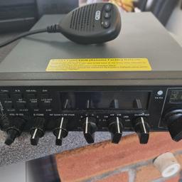 DX 5000 10 METRE RADIO ...
comes boxed with software and programming cable ..expandable to cb frequencies