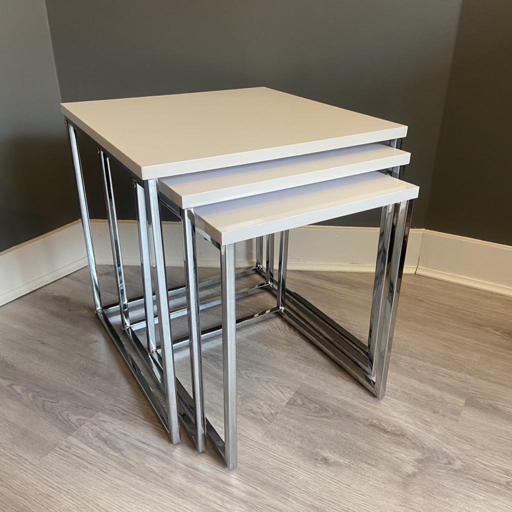 Charisma White High Gloss Nest of Tables in S1 Sheffield für £ 45,00
