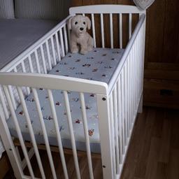 White mini baby cot....only used a few times at nannys .....£20.00 including mattress .....comes from smoke free home...cash only and collection prefered...😊