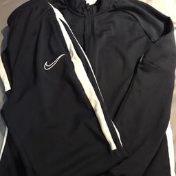 Would fit age 9 as brought my son this but comes up small has slight mark on it but apart from that looks brand new .
Dryfit Nike