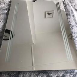 Light up bathroom mirror like new works off mains collection only