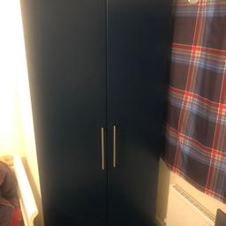 230lengthx100width
Tall wardrobe, with clothes rail and two shelves.
Blue doors, white sides.
From pet and smoke free home.

MUST BE ABLE TO DISMANTLE.
Need gone ASAP