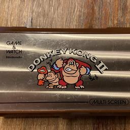 Verkaufe das abgebildete, voll funktionsfähige Game&Watch Donkey Kong 2 aus dem Jahr 1983.

Abholung bevorzugt. Versand gegen Aufpreis möglich.

Privatverkauf ohne Garantie, Rücknahme oder Umtausch.