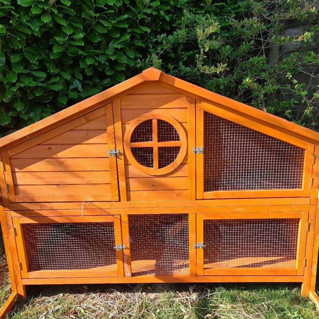 Foxglove Rabbit/Guinea Pigs Hutch in RH10 Crawley für 85,00 £ zum