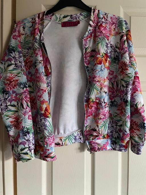 Buy & Sell Surrey Surrey Heath - Photos for Boohoo summer jacket size 12 floral pattern