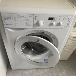 Waschmaschine ist 3,5 Jahre alt wurde regelmäßig gereinigt und bei jedem Waschgang wurde Calgon verwendet 
Wird verkauft wegen Anschaffung eines Waschtrockner.
Gebrauchsanweisung vorhanden!