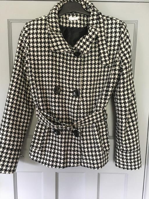 Buy & Sell West Midlands Walsall - Photos for Short, Black & White Jacket.Size14.