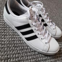 womens size 5 1/2 trainers, brand new, never worn
