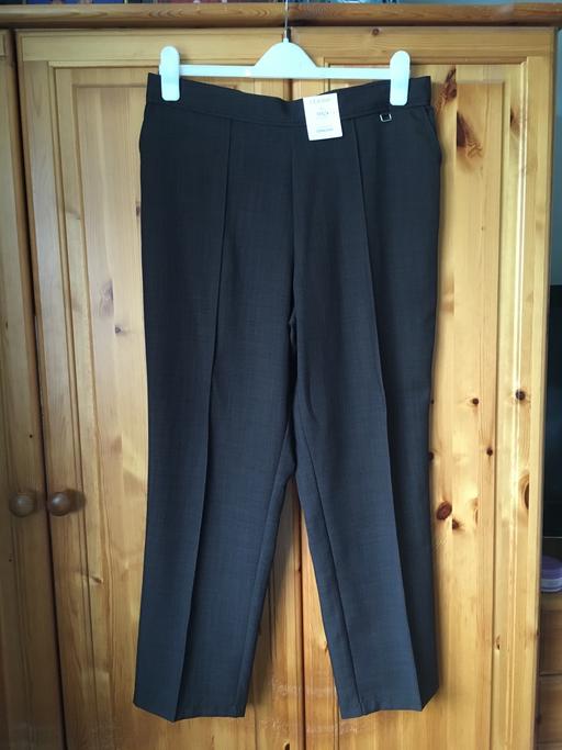 Buy & Sell County Durham Stockton-on-Tees - Photos for M&S Trousers Size 14 Short