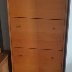 Dark Oak Shoe cabinet with 4 shelf’s
Can hold 20-25 Shoes
