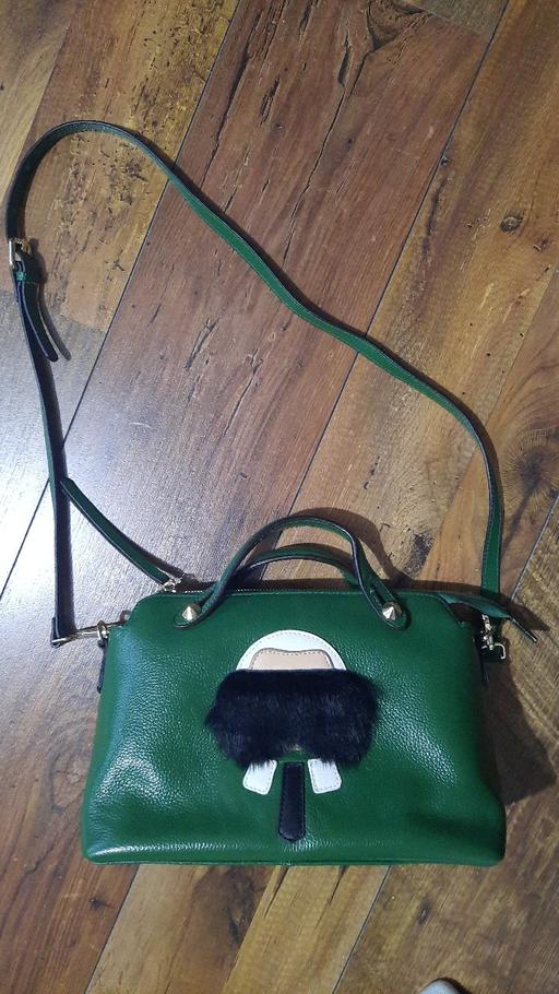 Buy & Sell West Midlands Birmingham - Photos for Green leather shoulder bag