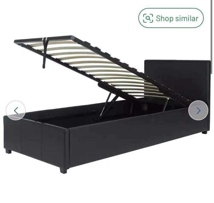 single black leather ottoman bed in ST5Lyme für £ 20,00 zum Verkauf