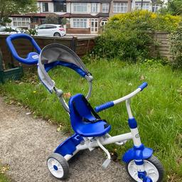 Toddlers bike 
Stabilisers handle and back tray removable 
Handle height adjustable 
Perfect condition hardly used
Only selling as our son now has a balance bike and moving so no room for it no longer
