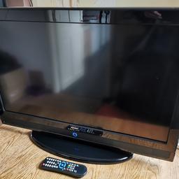 Perfect working order. Comes with remote control. Built in freeview, 2 HDMI ports. 
It is NOT a smart tv its quite old now. 
Would be ok for a spare room or a childs bedroom.
Can deliver locally in castleton/Sudden/heywood area if you dont have transport.