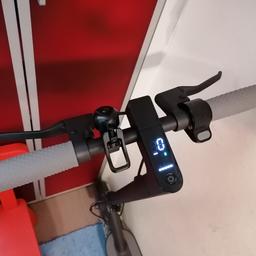 E-scooter 4-5 benutzt wie neu, nur ca. 10km gefahren, fährt 20km schnell
Neupreis 390€
Verkaufspreis verhandelbar