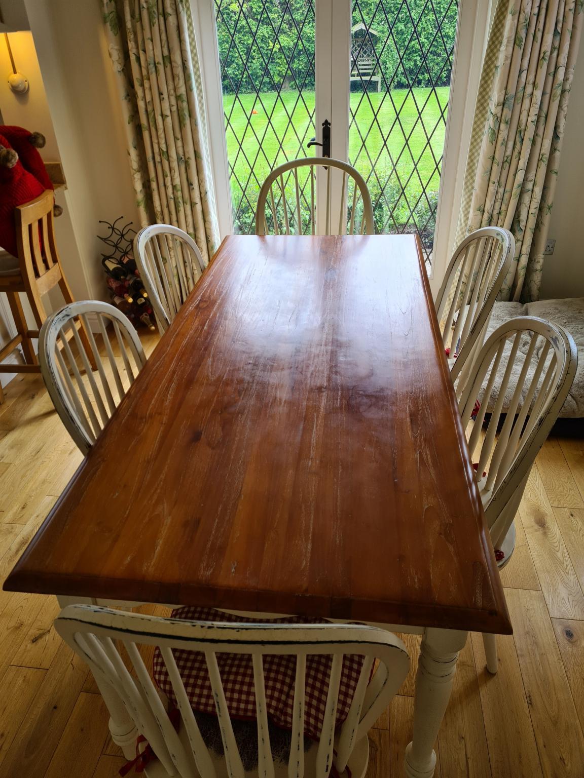 Bramley laura ashley dining table + 6 chairs in Chelmsford für £ 675,00