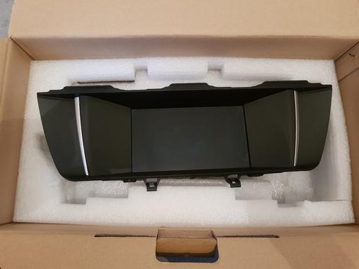 Vehicles East London Limehouse - East London - Photos for BMW 5 series Navigation screen monitor