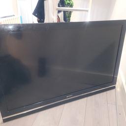 SONY BRAVIA KDL46V5500 46INCH TV
fully working with remote has a stand as well not original stand but fits the tv large size selling as was in spare room this is not a smart TV has HDMI etc