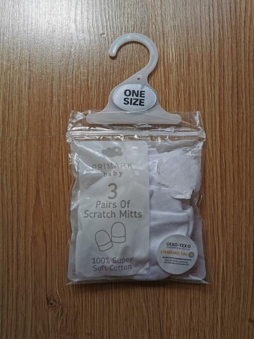 Buy & Sell East Bedfont South West London - Photos for Baby 3 pairs of scratch mitts