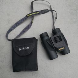 WIE NEU!

Fernglas von der Marke Nikon
- Farbe : schwarz
- Modell: Sportstar
- inkl. Täschchen

Voll funktionsfähig!

Zzgl Versand!
Privatverkauf, keine Garantie, Gewährleistung sowie Rücknahme!
