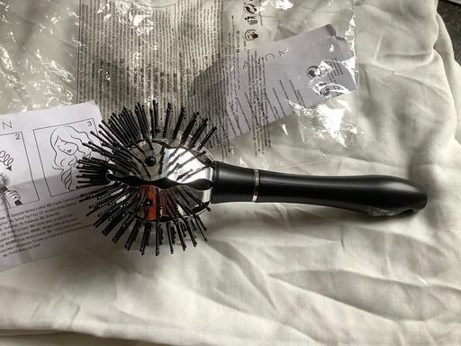 Buy & Sell North London Winchmore Hill - North London - Photos for Avon BRAND NEW CIRCULAR HAIR BRUSH 