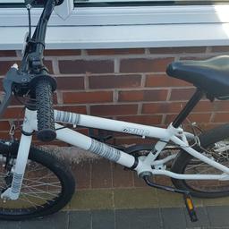 Combining great value with brilliant performance this BMX is also fitted with powerful  V brakes for superior control with every movement excellent tyres condition just pick up or deliver and ready to use no assembly required but just check tyres pressure and go