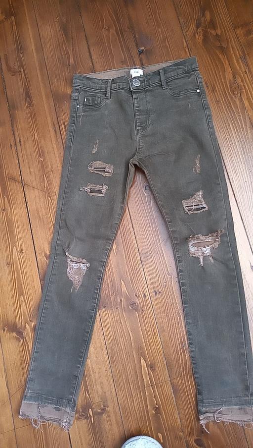 Buy & Sell West Midlands Sandwell - Photos for River Island khaki age 8