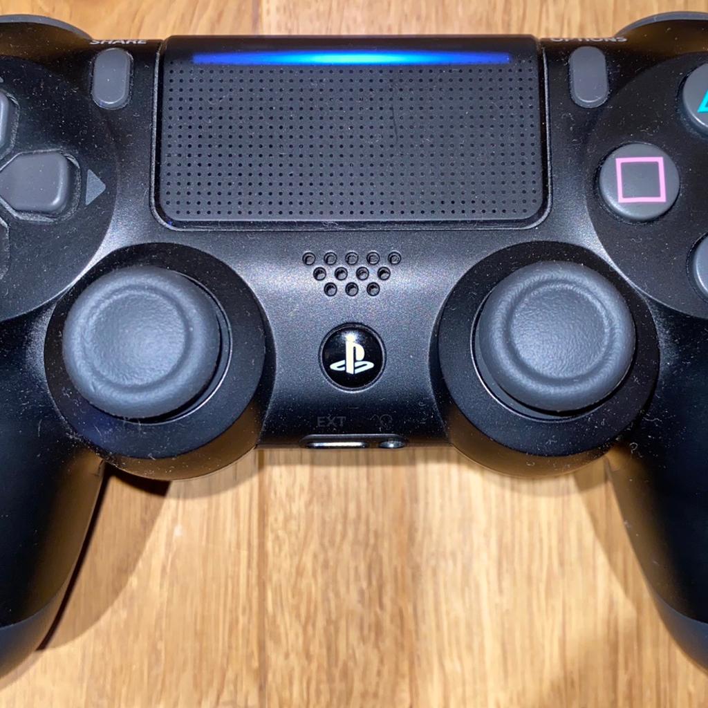 Sony PlayStation DualShock 4 V2 Controller in UB3 Hillingdon für £ 30