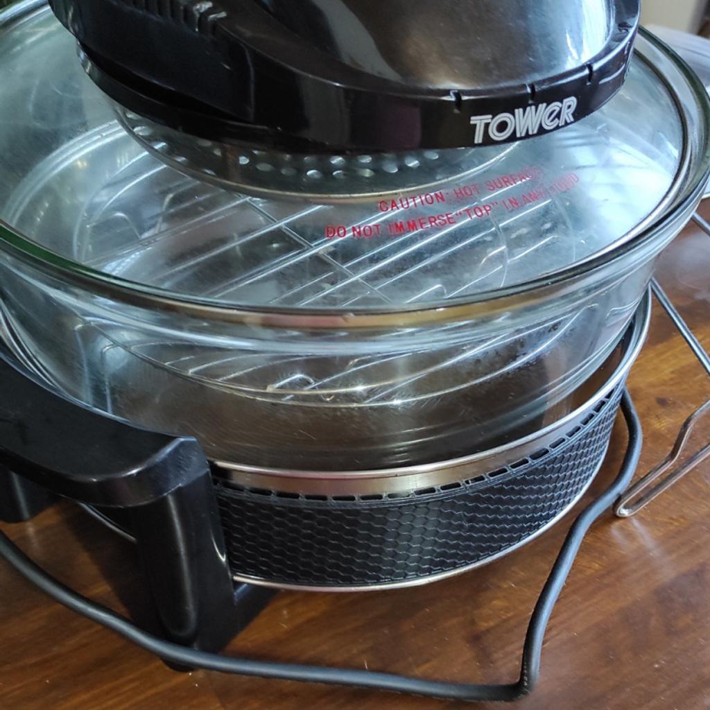 Tower 17L Halogen Air Fryer Low Fat Fast Cook in WA8 Widnes for £13.00