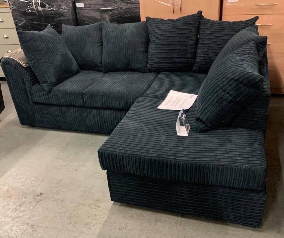 BYRON CORNER SOFA IN JUMBO BLACK CORD in S65 1sl Rotherham für 450,00 £ zum Verkauf Shpock DE