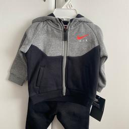 Brand new, never been worn Nike tracksuit. Aged 3-6 months.
Smoke and pet free home