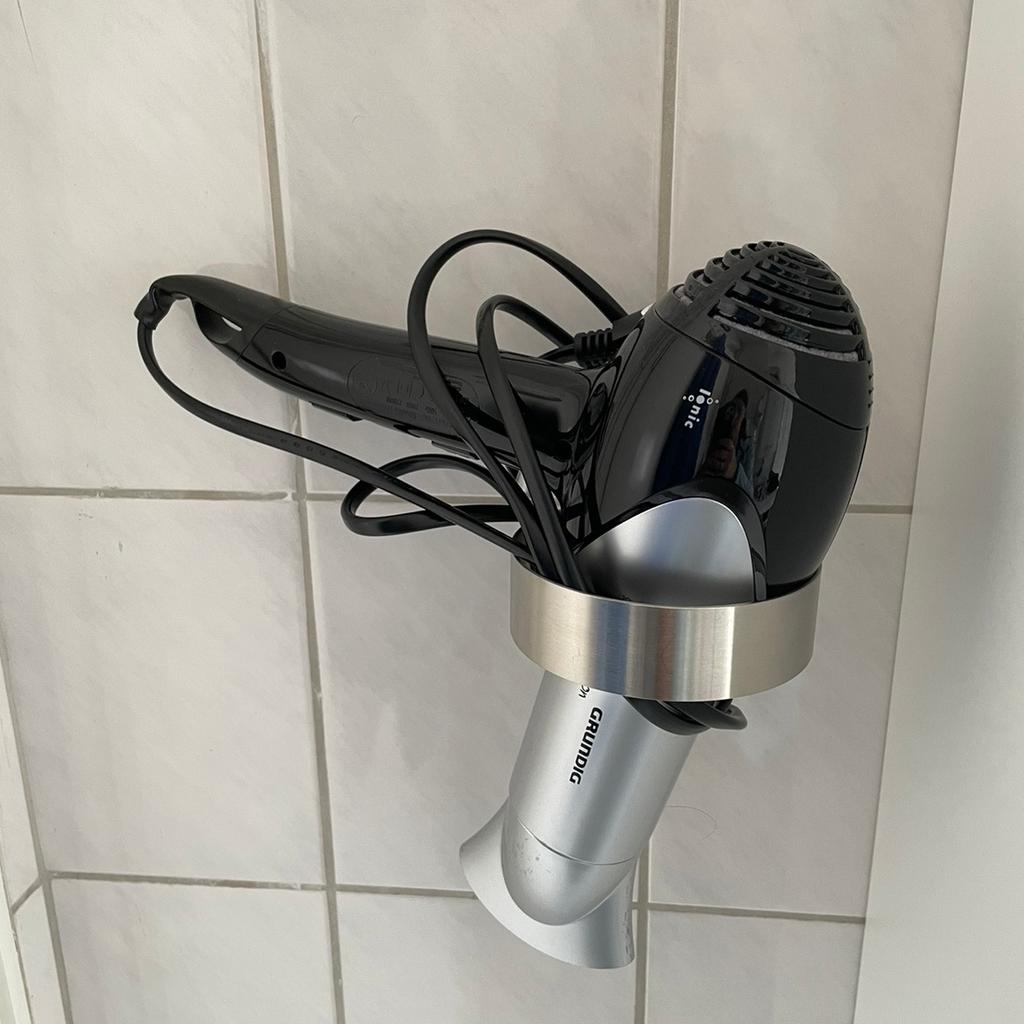 Grundig Föhn mit Halterung in 68309 Mannheim für € 18,00 zum Verkauf ...