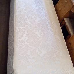 Relyon single divan bed
excellent condition
very little use.
collection from Kidderminster.