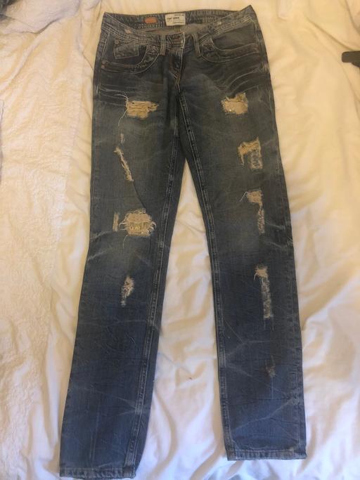 Buy & Sell South West London Nine Elms - South West London - Photos for River Island Slightly Ripped Jeans Size 10
