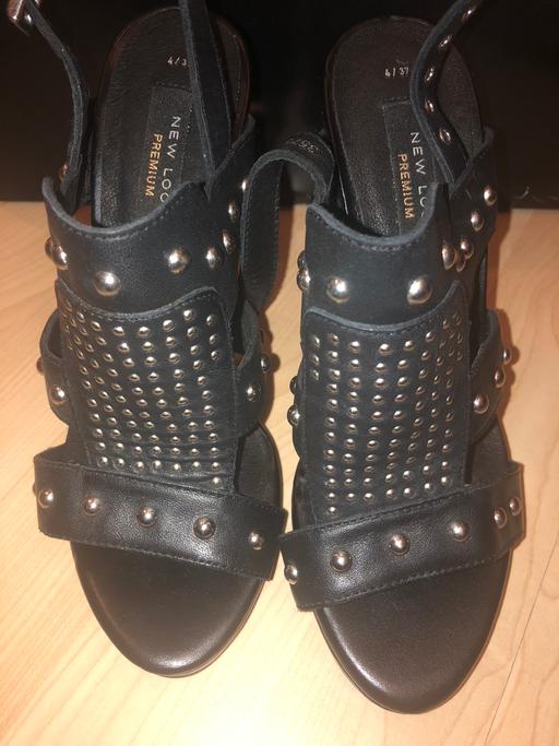 Buy & Sell South West London Nine Elms - South West London - Photos for Black New Look Heels Size 4
