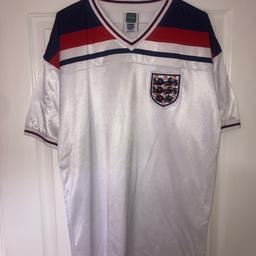 England replica Retro football shirt XL. Perfect condition