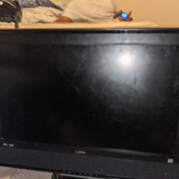 Logik HD ready 32" TV. Tv stand loose but the Tv works perfectly fine. Remote control not included.