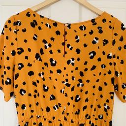 Mustard yellow Leopard print dress
Size 12 
Only been worn once