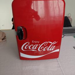 Verkaufe Coca-Cola Mini Kühlschrank,
War wenig in Gebrauch.
Ladekabel für das Auto ist nicht dabei.