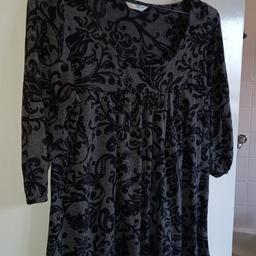 black & gray top size 12.pick up only wythall.b47..please take a look at all my other items thanks..