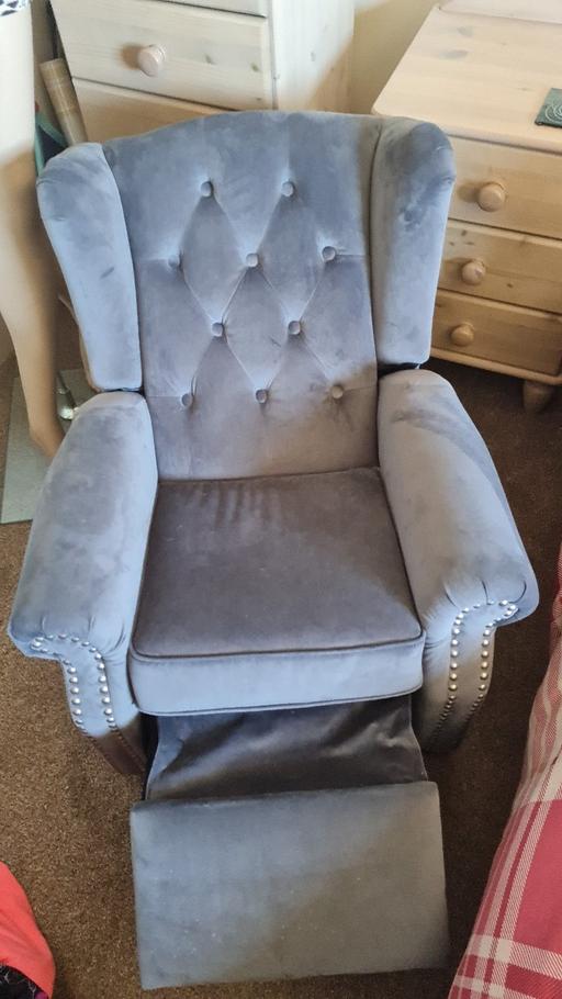 Buy & Sell Shropshire Telford and Wrekin - Photos for CHILDS RECLINING CHAIR