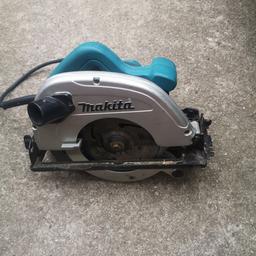 Makita circular saw 240v used afew times but still in good working order open to sensible offers or swaps