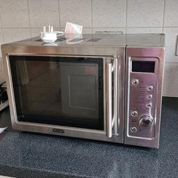 DeLonghi  800w microwave 
Good used condition 
collection only