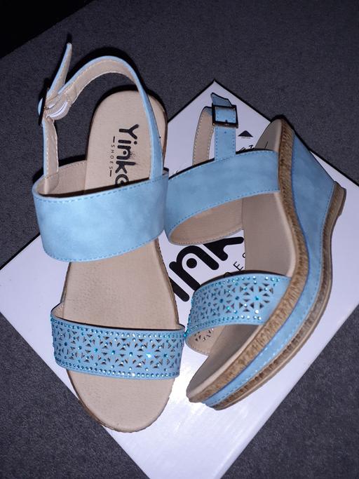 Buy & Sell North West London Childs Hill - North West London - Photos for blue faux suede wedge sandals